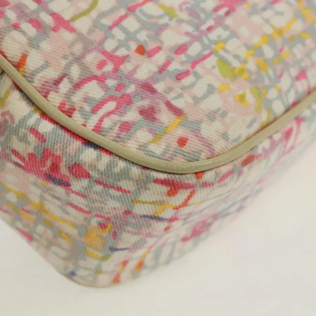 Chanel Vintage Clover Camera Printed Canvas Multicolour Bag in Multicolor Canvas from HEWI, photo 11 of 24