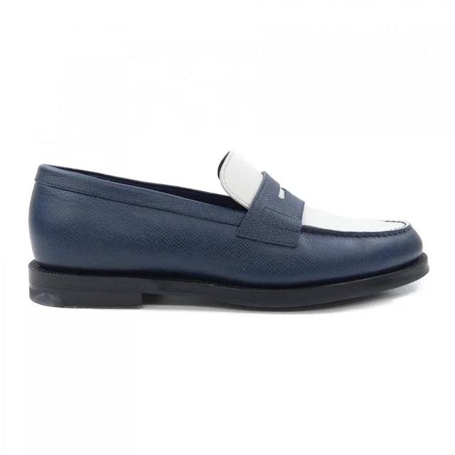 Louis Vuitton Shoes White 7 in White from The Reluxe