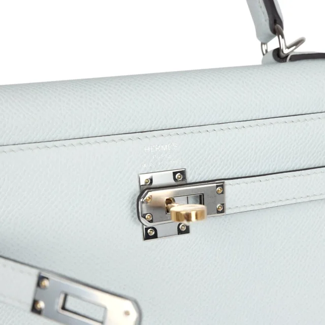 Hermès Kelly Sellier 25 Gris Platine Epsom Electrum Hardware in Grey Epsom leather from Madison Avenue Couture, photo 7 of 9