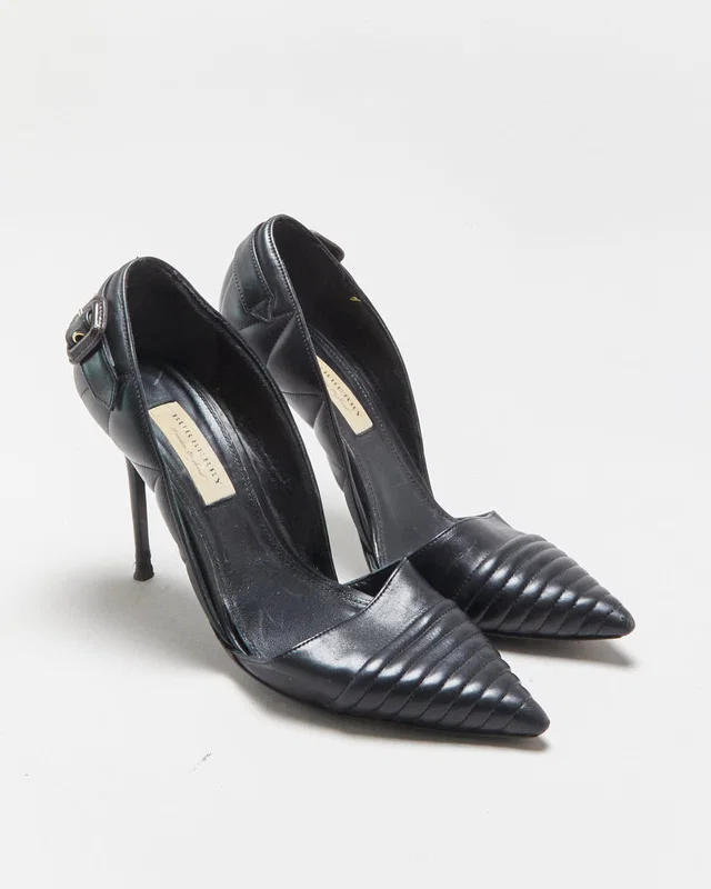Burberry Amalia Quilted Leather Pointed Toe Buckle Detail Heels - UK5 in Leather from Rokit Vintage
