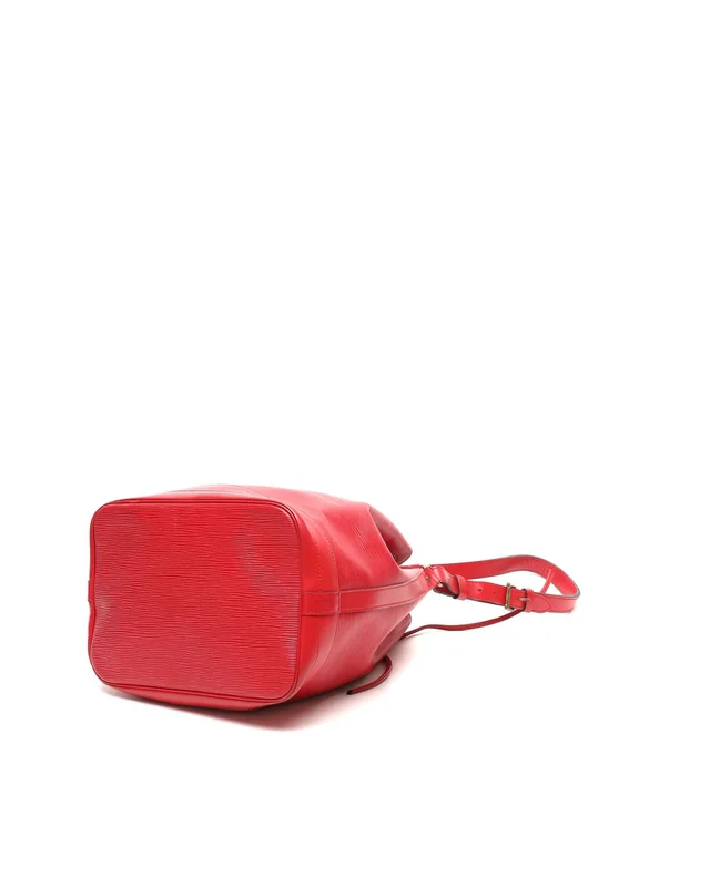 Louis Vuitton Aerogram Key Pouch in Leather from A Retro Tale, photo 7 of 13