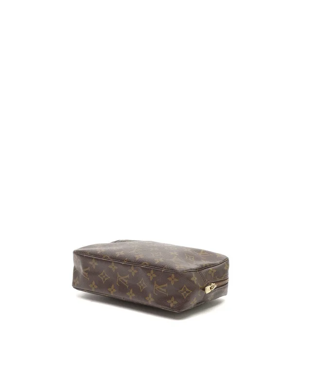 Louis Vuitton Monogram Toiletry Pouch 23 in Coated canvas from A Retro Tale, photo 5 of 8