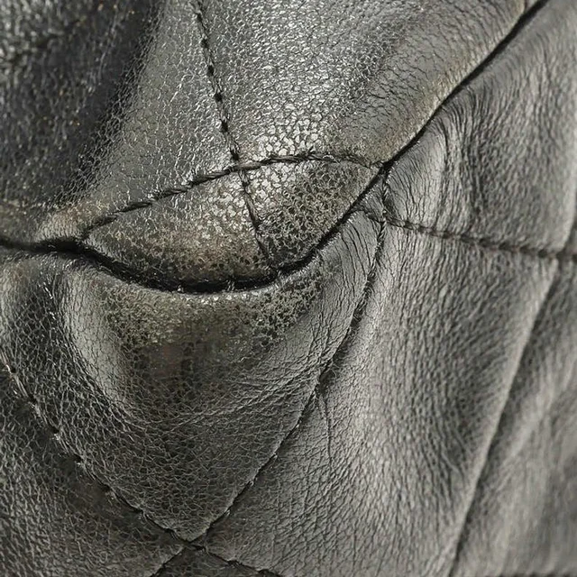 Chanel 2.55 Reissue Single Flap Bag in Leather from A Retro Tale, photo 6 of 10