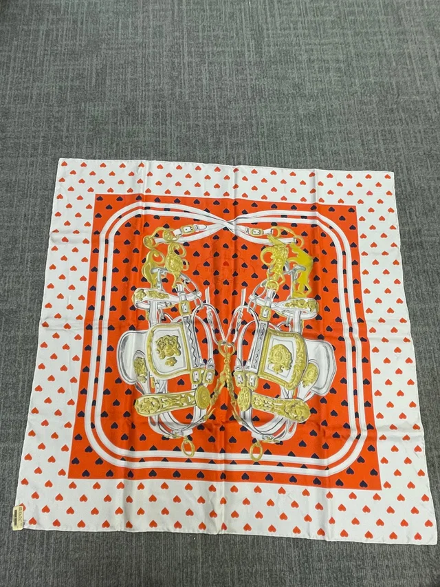 Hermès Silk 90-40 – Twin Horse Silhouettes in Orange and Ivory with Polka Border in White Silk from Luxury Promise