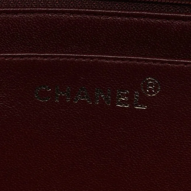 Chanel Jumbo Vertical Single Flap Bag in Lambskin from A Retro Tale, photo 6 of 8
