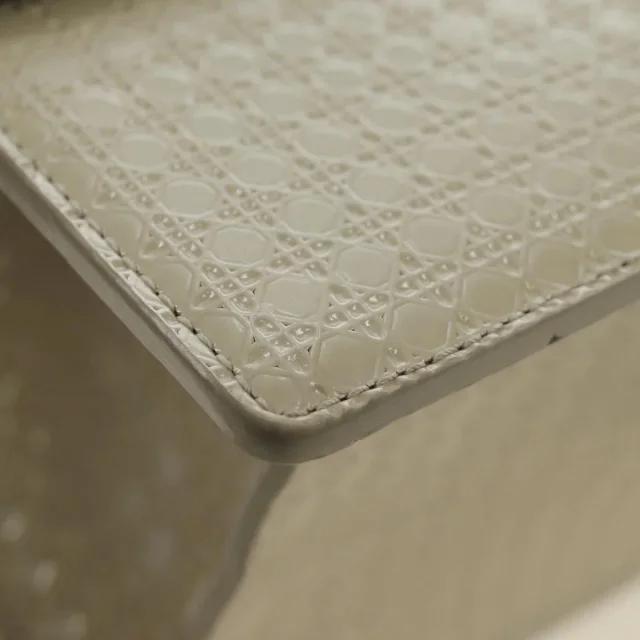 Dior 30 Montaigne Chain Flap Micro Cannage Metallic Calfskin in Calfskin from Her-Age, photo 33 of 48