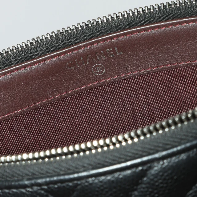 Chanel Chevron Double Zip Wallet On Chain in Caviar leather from A Retro Tale, photo 8 of 10