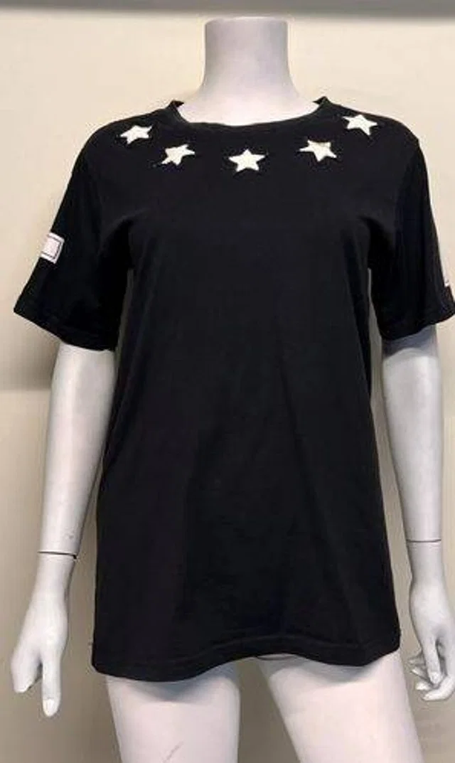 Givenchy star 74 t-shirt Black Size: M in Black Cotton from Oxfam Online Shop