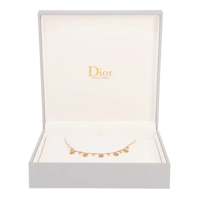 Dior Rose des vents necklace in yellow gold, mother-of-pearl and diamonds in Pink from Collector Square, photo 2 of 2