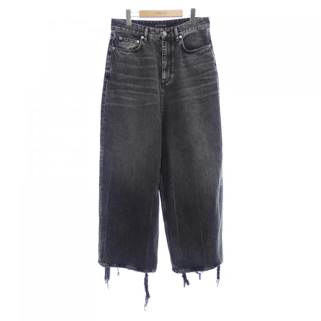 Balenciaga Pants & jeans from LuxUness