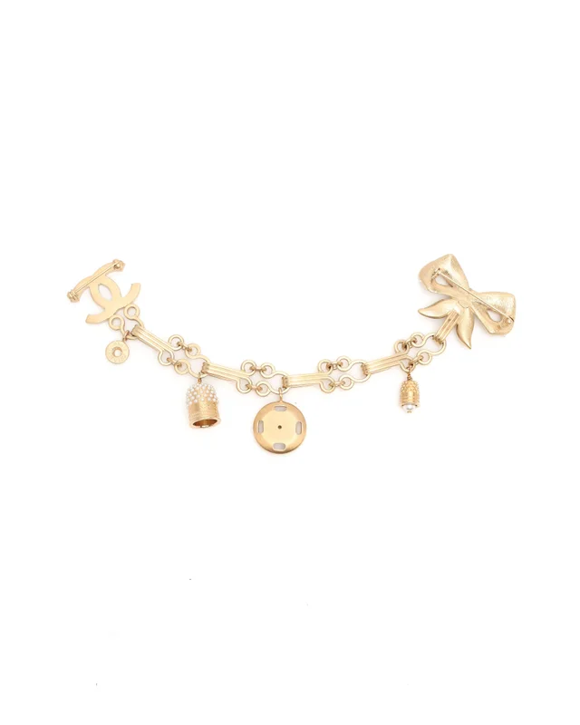 Chanel CC Pearl Ribbon Chain Brooch from A Retro Tale, photo 3 of 4