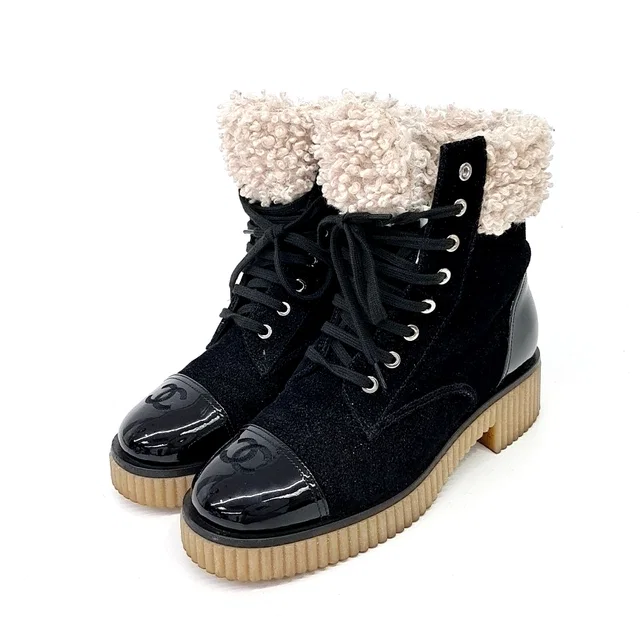 Chanel 샤넬 워커 부츠 from GUGUS