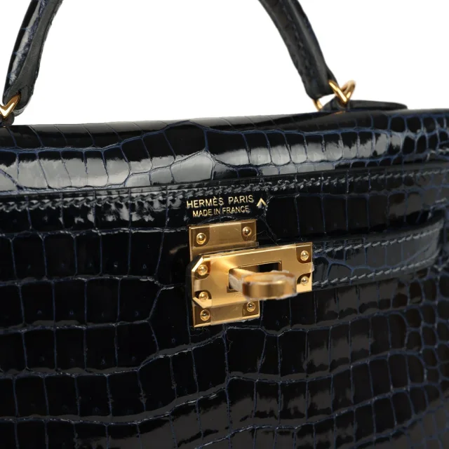 Hermès Kelly Sellier 20 Bleu Marine Shiny Porosus Crocodile Gold Hardware in Navy Crocodile from Madison Avenue Couture, photo 7 of 8
