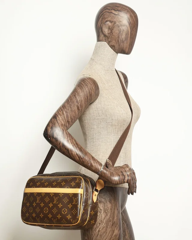 Louis Vuitton Monogram Reporter PM Bag in Coated canvas from A Retro Tale, photo 11 of 11