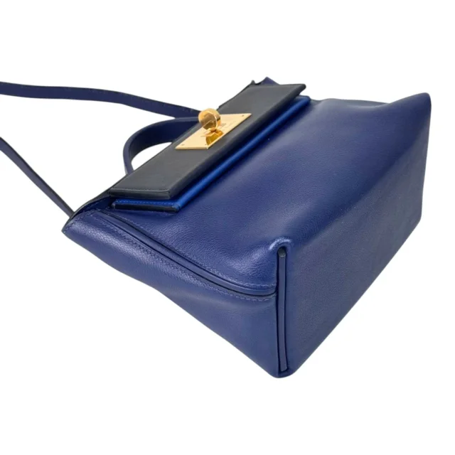 Hermès Blue 2424 Mini Bag in Evercolour in Blue from Luxury Promise, photo 5 of 6