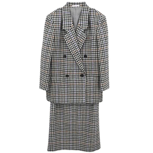 Burberry Burberrys Setup Suit Jacket Skirt Gray #34–36 in Grey Wool from AMORE Vintage Tokyo