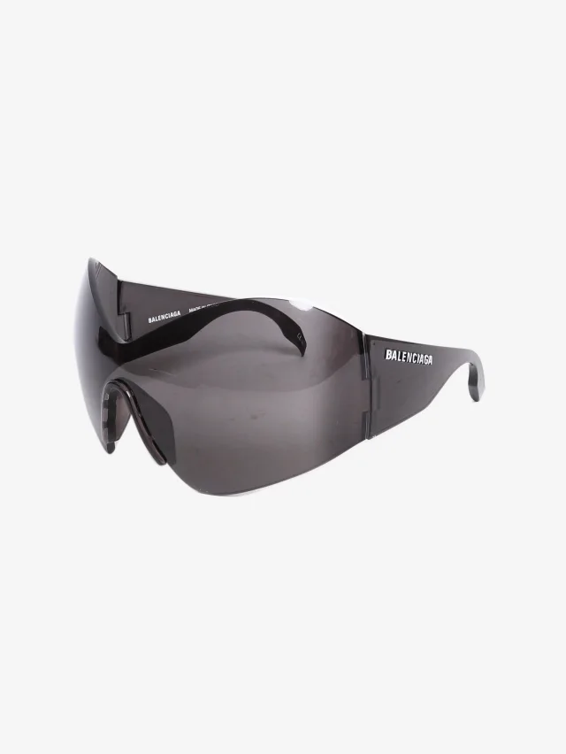 Balenciaga Black butterfly mask sunglasses in Black from Sign of the Times, photo 2 of 6