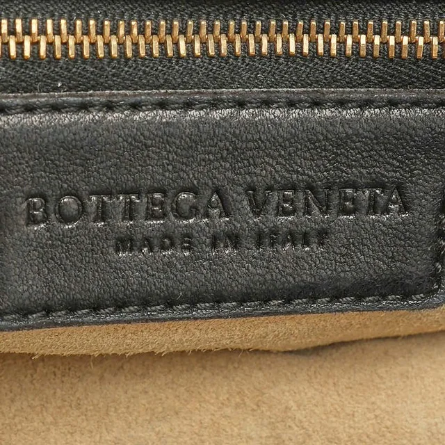 Bottega Veneta Intrecciato Small Hobo Bag in Woven leather from A Retro Tale, photo 7 of 9