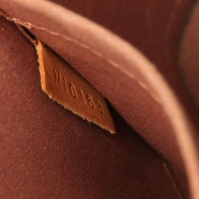 Louis Vuitton Vernis Alma BB Bag in Leather from A Retro Tale, photo 8 of 10