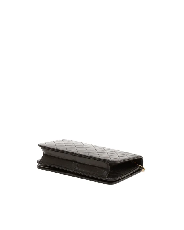 Chanel Classic Medium Full Flap Bag in Leather from A Retro Tale, photo 5 of 8