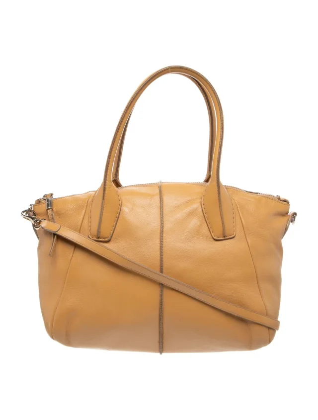Tod's Shoulder Bag handbags in Leather from The RealReal