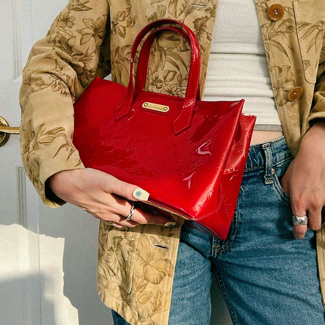 Louis Vuitton 2009 Monogram Vernis Wilshire PM Cerise Red in Red from VINTAGE QOO TOKYO