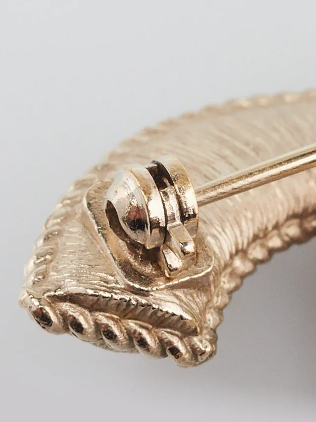 Chanel Gold and Faux Pearl Textured CC Brooch in Gold from Yoogis, photo 8 of 9