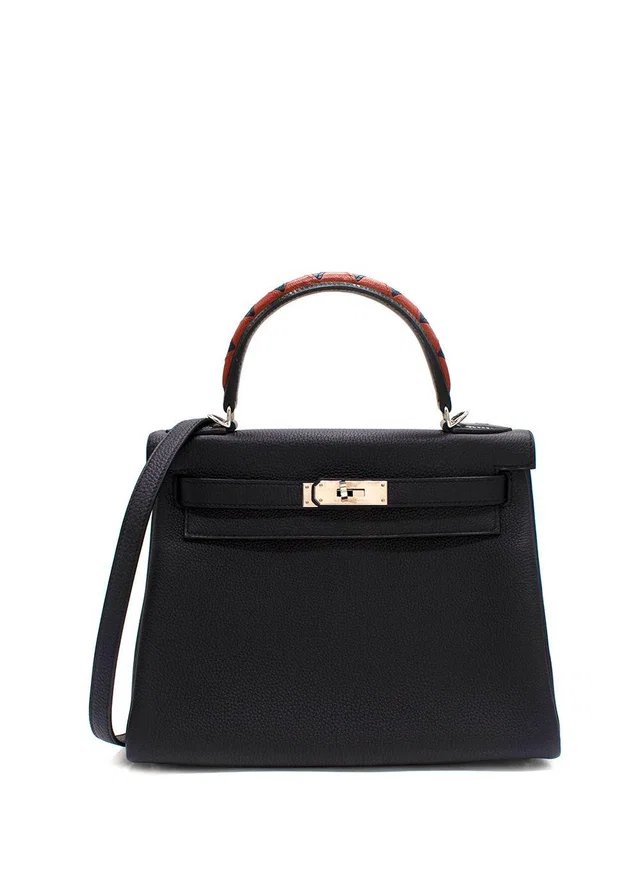 Hermès Limited Edition Kelly 28cm Galop Retourne Au Visit in Black Togo leather from HEWI