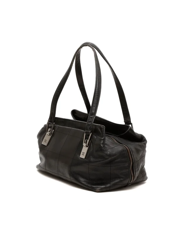 Chanel CC Choco Bar Tote Bag in Leather from A Retro Tale, photo 2 of 10