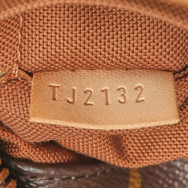 Louis Vuitton Monogram Sully PM Bag in Coated canvas from A Retro Tale, photo 8 of 9