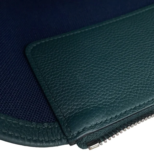 Hermès Fool Toe R.M.S 12H Blue Marine/Vert Moyen/Blue Orange Toile Military Togo Leather in Navy Togo leather from GALLERY RARE, photo 10 of 17