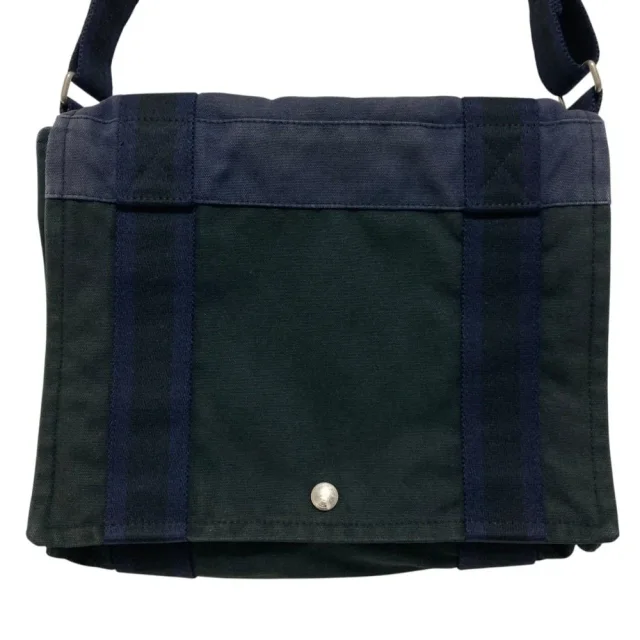 Hermès Fourre Tout Basace PM Canvas Shoulder Bag in Black Canvas from LuxUness, photo 3 of 14