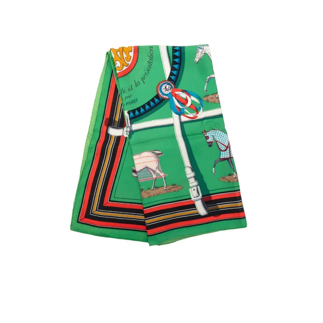 Green Hermès Couvertures Et Tenues De Jour Silk Scarf 90 Scarves in Green Silk from Designer Revival