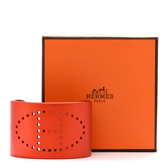 Hermès Aluminium Evelyne Sunset Cuff Bracelet T2 Orange Tropique in Orange from FASHIONPHILE, photo 5 of 5