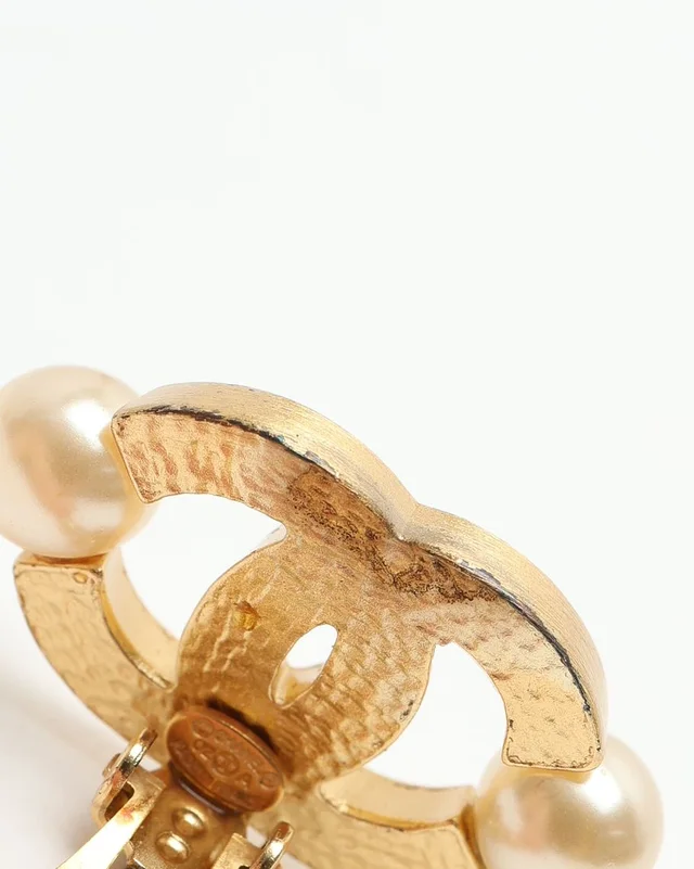 Chanel Coco Mark Pearl Clip-on Earrings from A Retro Tale, photo 4 of 4