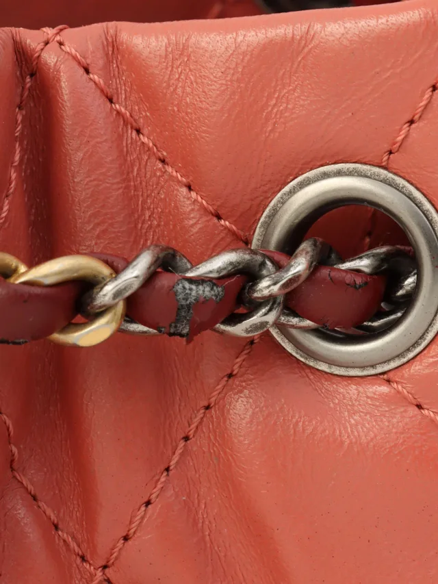 Chanel 2018 Production CC Mark Plate Chain Backpack Pink/Bordeaux in Burgundy Leather from VINTAGE QOO TOKYO, photo 16 of 23