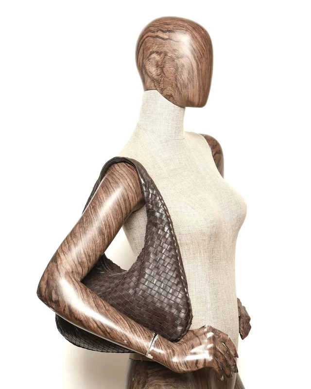 Bottega Veneta Small Intrecciato Hobo Bag in Woven leather from A Retro Tale, photo 8 of 8
