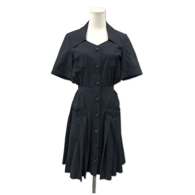 Chanel wool dress Size 36 in Wool from Luxury Promise