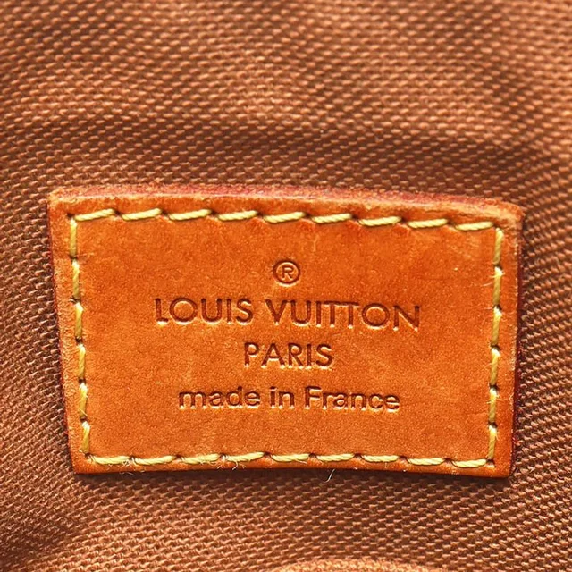 Louis Vuitton Monogram Popincourt Haut Bag in Coated canvas from A Retro Tale, photo 10 of 13