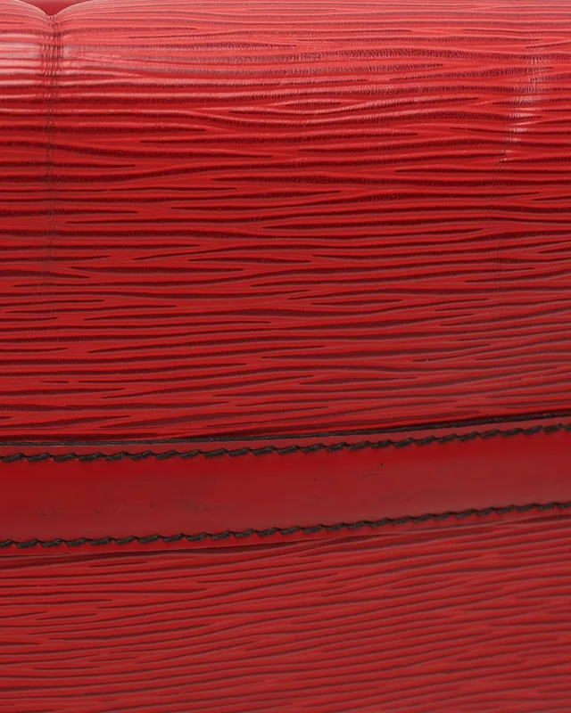 Louis Vuitton Epi Speedy 25 Bag in Leather from A Retro Tale, photo 6 of 11