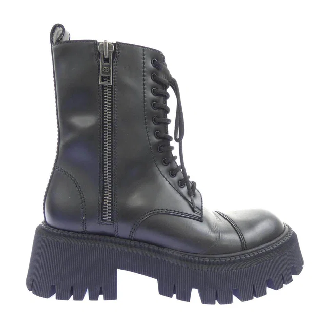 Balenciaga Boots from LuxUness