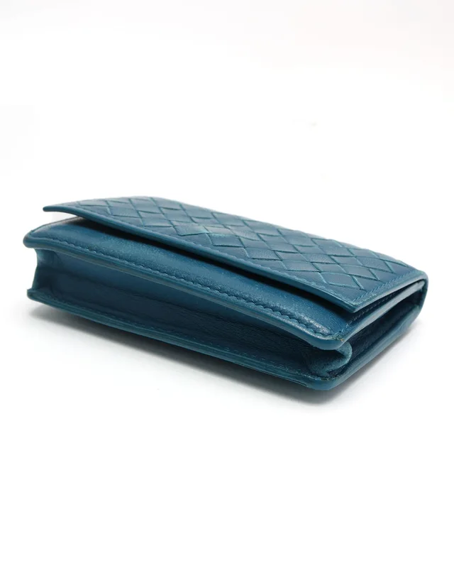 Bottega Veneta Intrecciato Flap Card Holder in Woven leather from A Retro Tale, photo 4 of 6