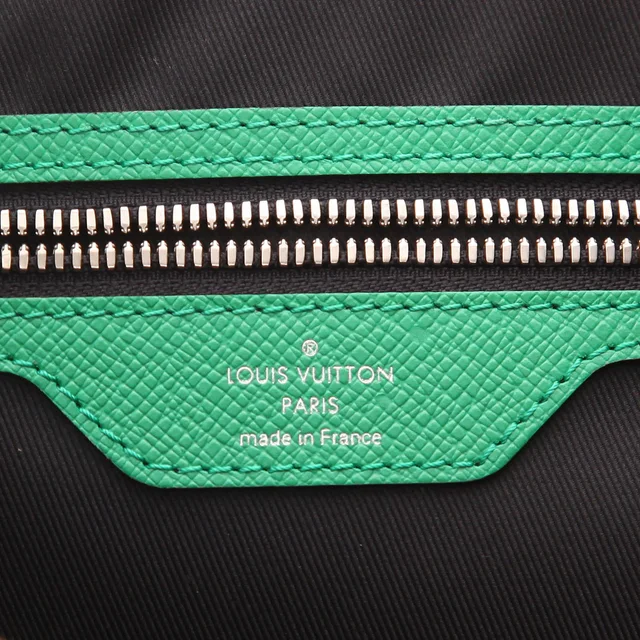 Louis Vuitton Keepall 45 travel bag in Green Leather from Collector Square, photo 4 of 5