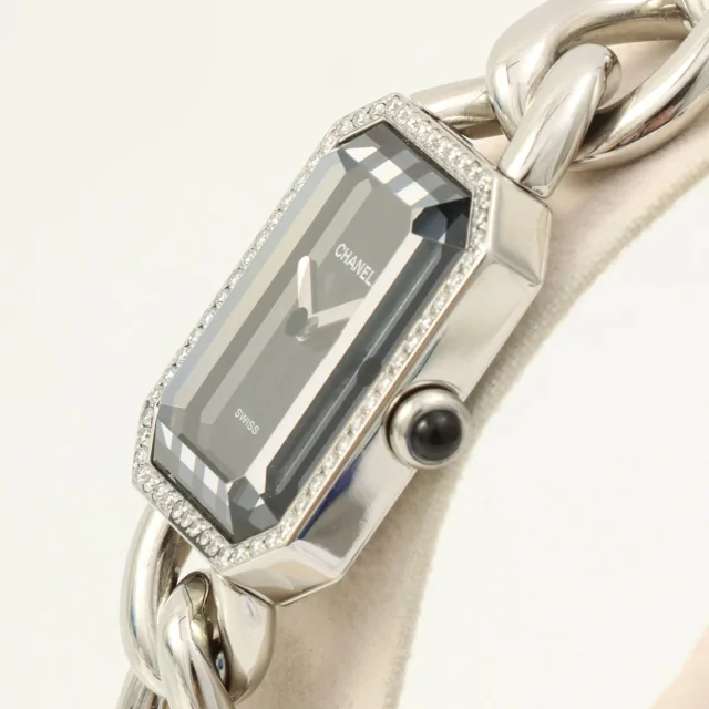 Chanel Diamond Prime L H7020 Quartz Black from VINTAGE QOO TOKYO, photo 3 of 8