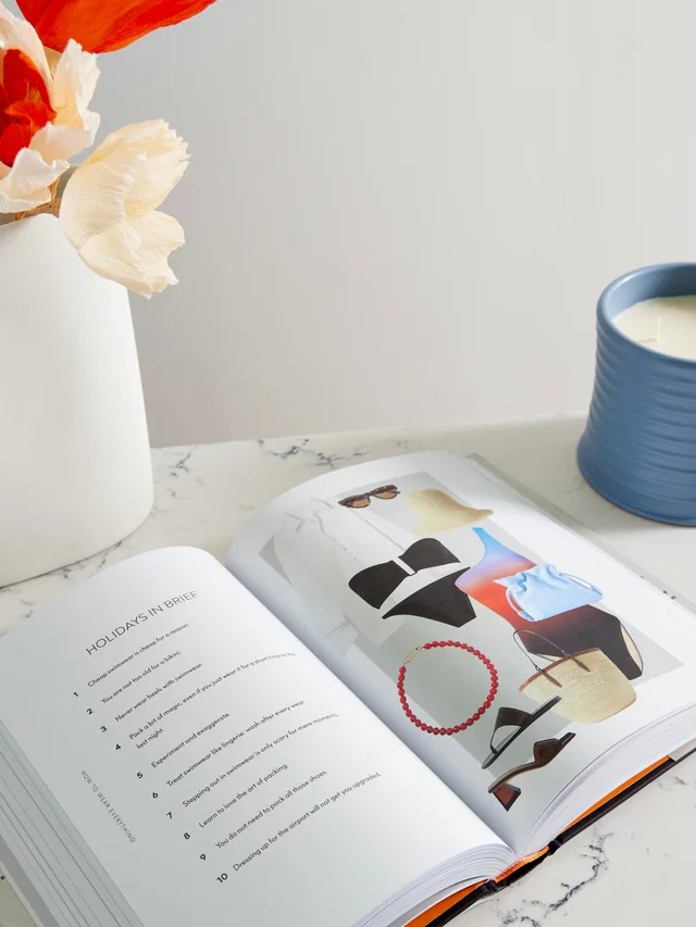 PENGUIN BOOKS How to Wear Everything by Kay Barron hardcover book in White, photo 2 of 2 from NET-A-PORTER (Canada)