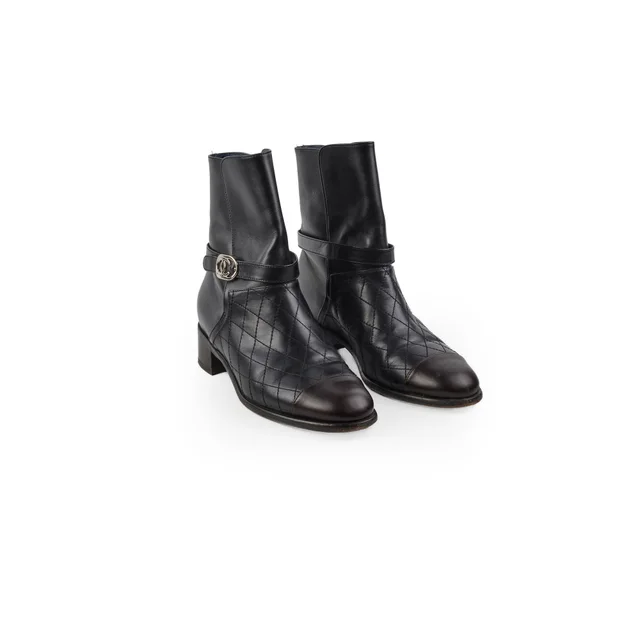 Chanel Boots Size 38 in Black from The Purse Affair