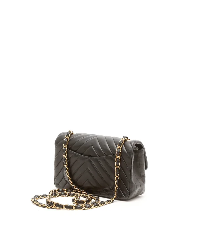 Chanel Classic Chevron Mini Single Flap Bag in Leather from A Retro Tale, photo 3 of 12