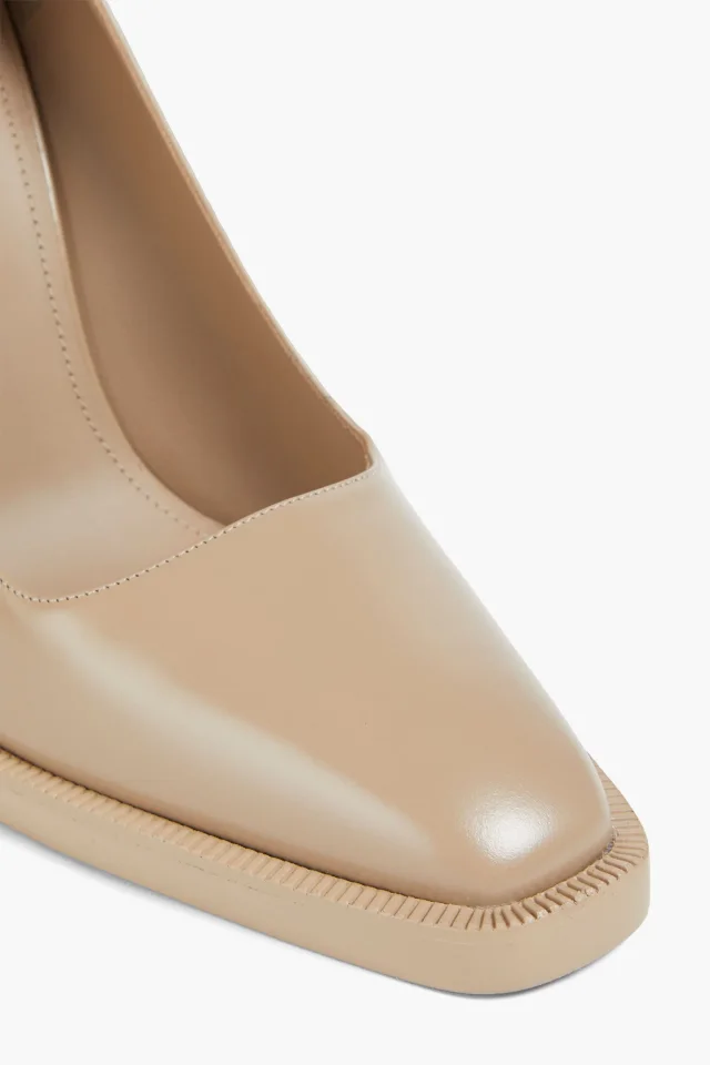 Ferragamo Anser Leather Pumps, photo 4 of 4 from THE OUTNET