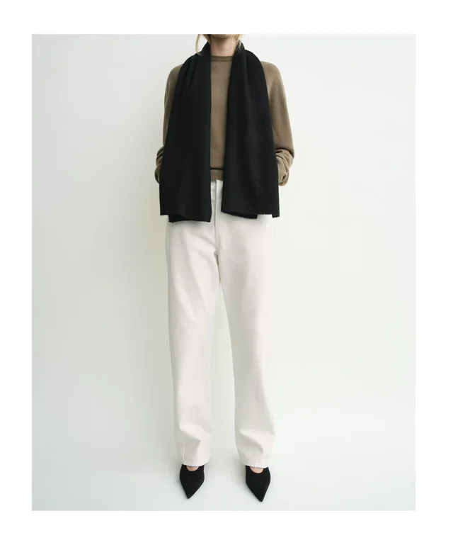 Toteme Classic winter scarf, photo 4 of 4 from SENSER