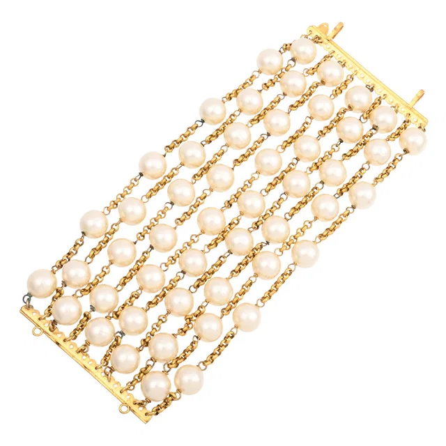Chanel Gold Pearl Chain Bracelet in Gold from VINTAGE QOO TOKYO